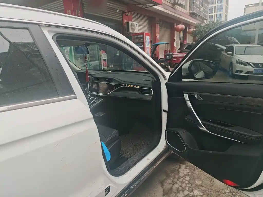 Geely Boyue — миниатюра 19