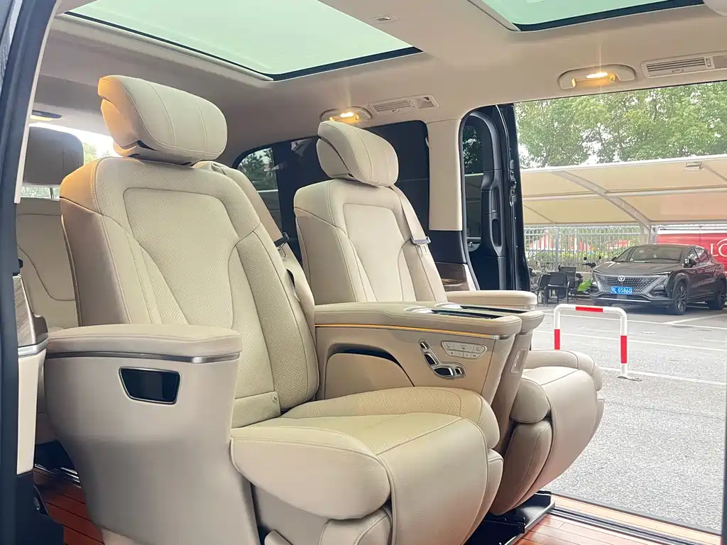 MERCEDES-BENZ V CLASS