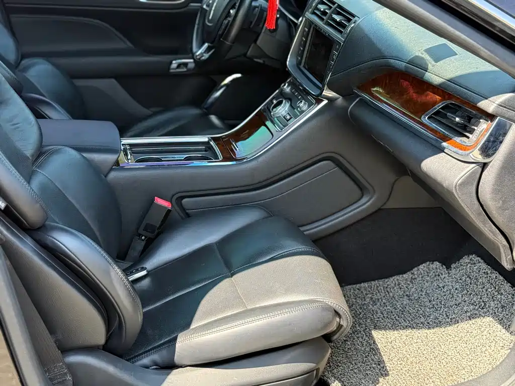 Lincoln Continental — миниатюра 8