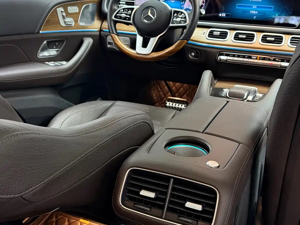 MERCEDES-BENZ GLS