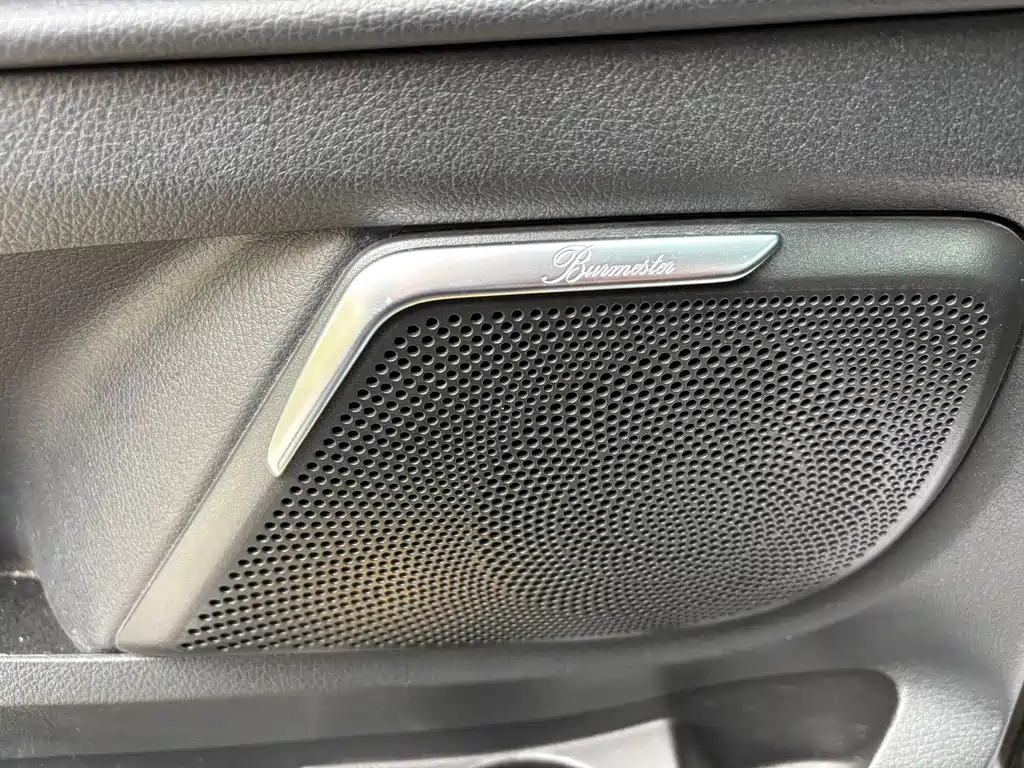 MERCEDES-BENZ V CLASS