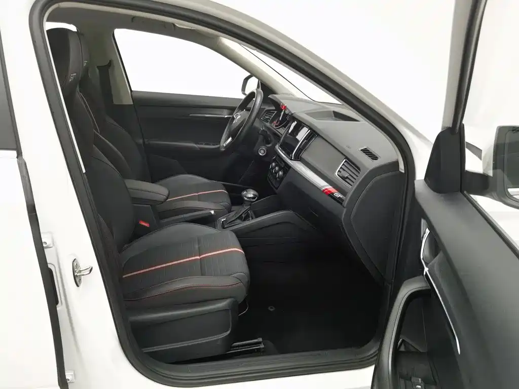 Skoda Kamiq — миниатюра 23