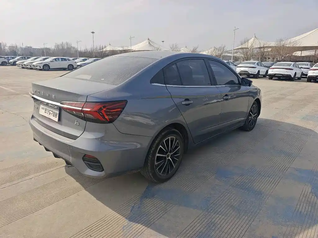 ROEWE I5