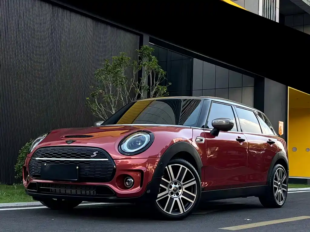 MINI CLUBMAN