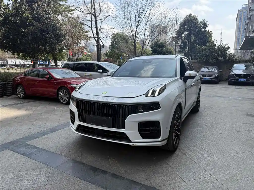 Lynk & Co 09 2022