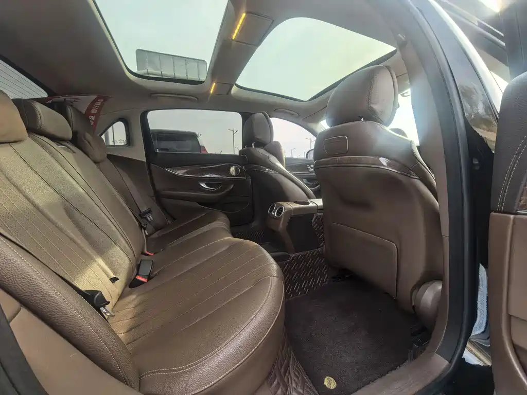 MERCEDES-BENZ E CLASS