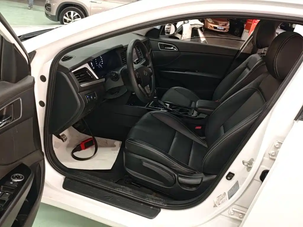 Hyundai Mistra — миниатюра 16