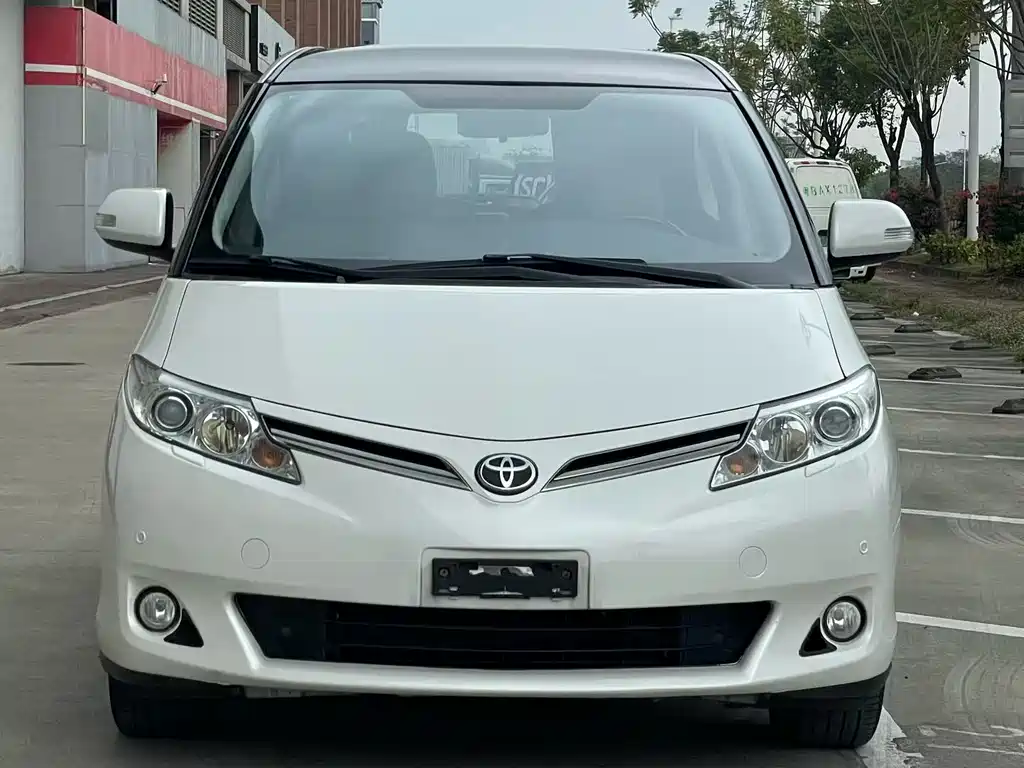 TOYOTA PREVIA