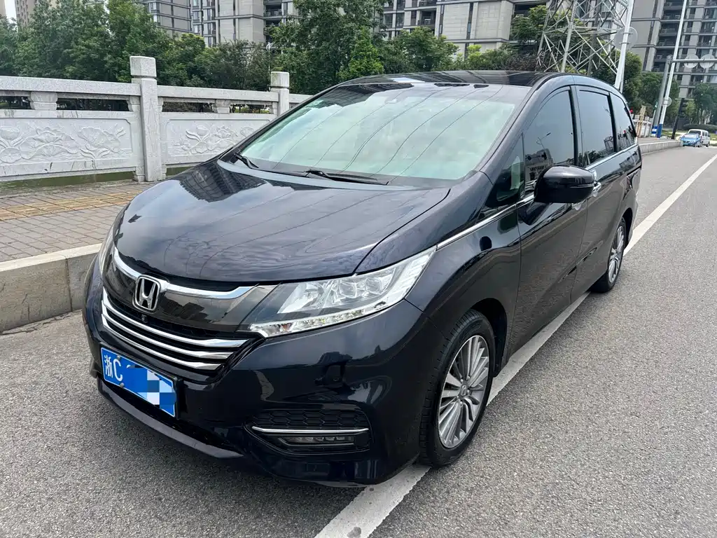 Купить Honda Odyssey