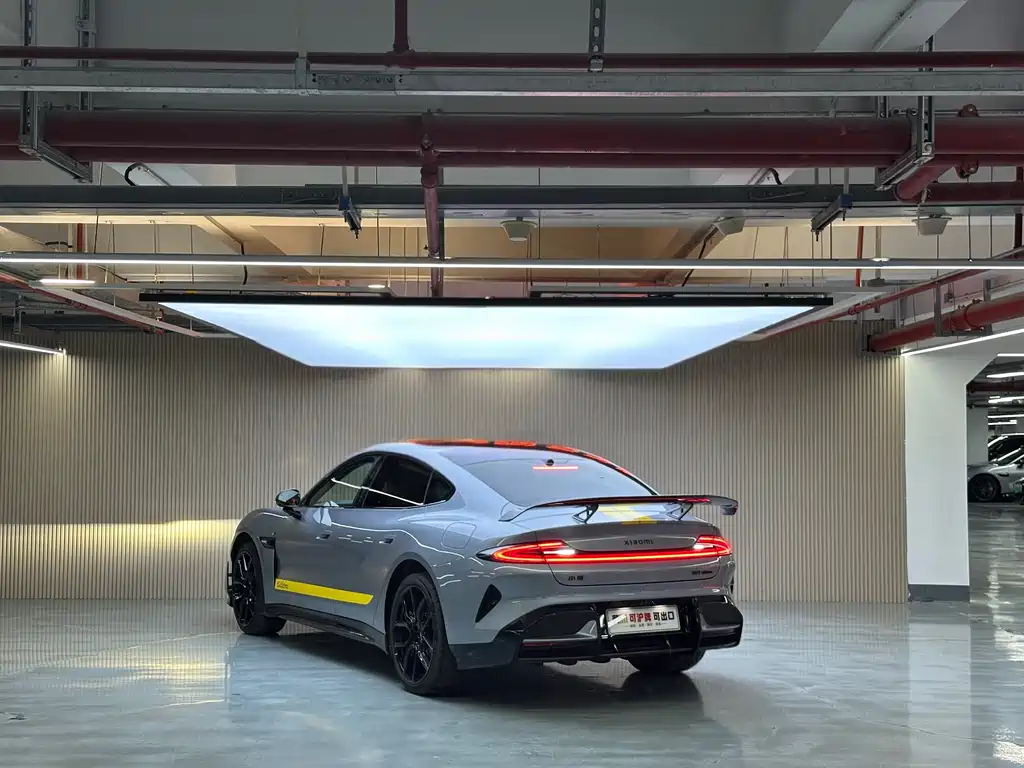 XIAOMI CAR XIAOMI SU7 ULTRA