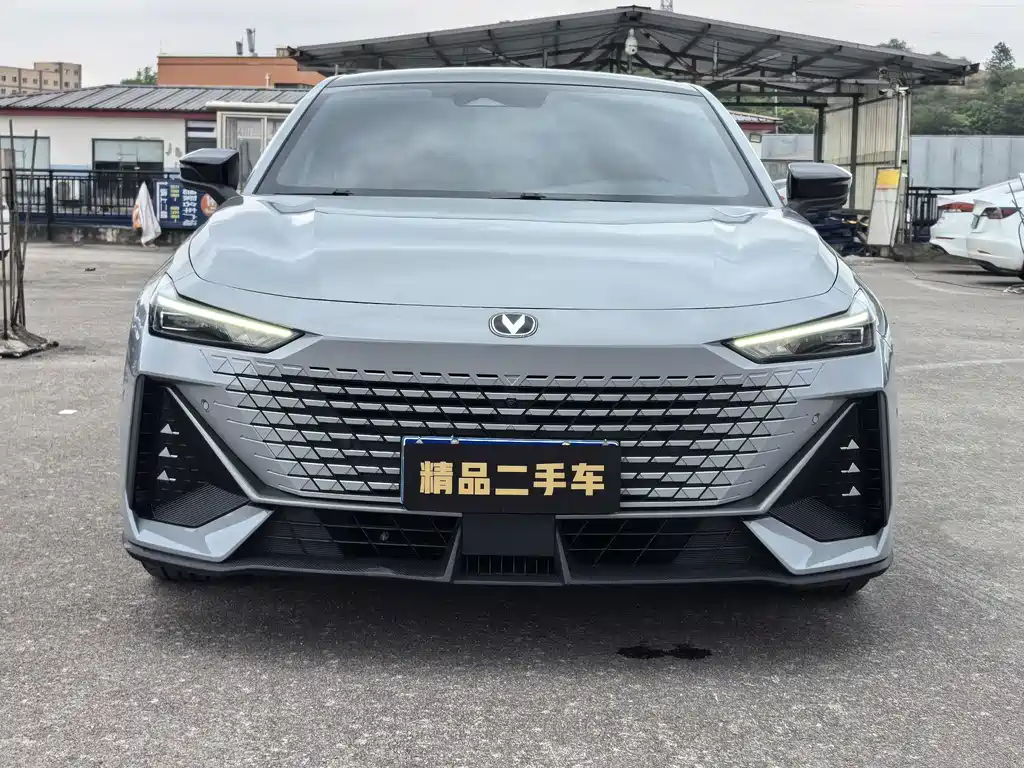 Changan UNI-V 2022