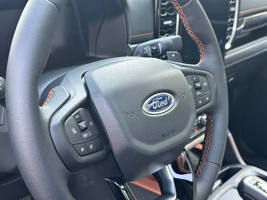 Ford Ranger 2025 AT