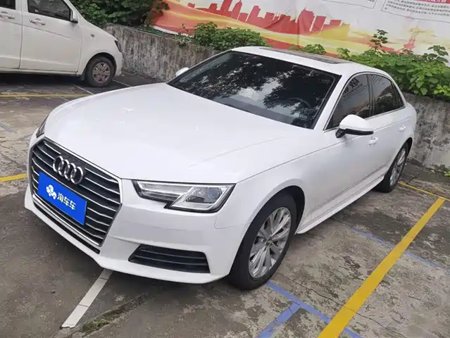 AUDI  A4L 2017