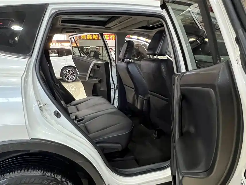 TOYOTA RAV4 RONGFANG