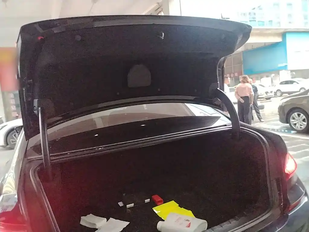 BMW 3 Series — миниатюра 19