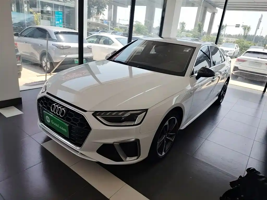 Audi A4L 2020