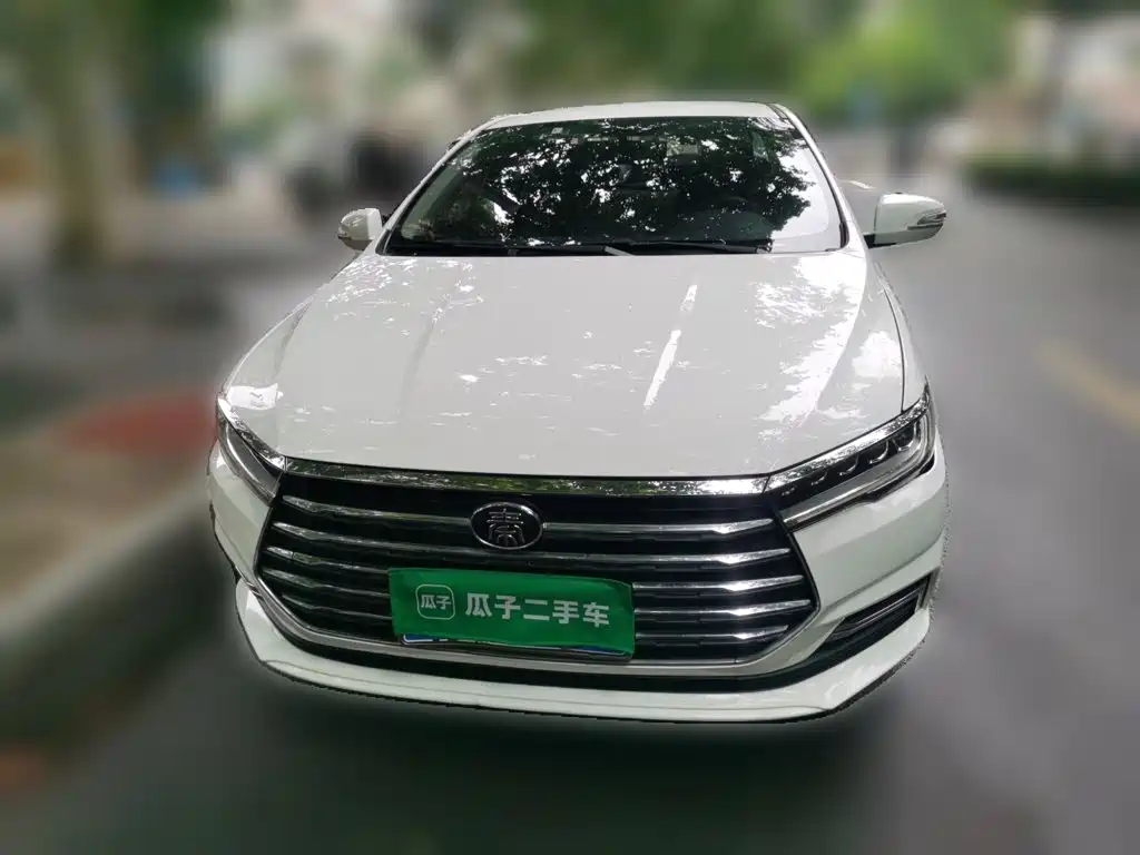 BYD Qin — миниатюра 3