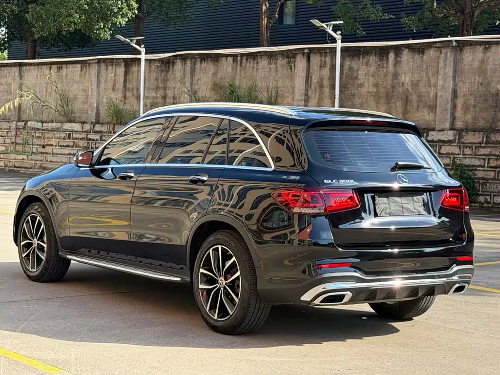 Mercedes-Benz GLC — миниатюра 9