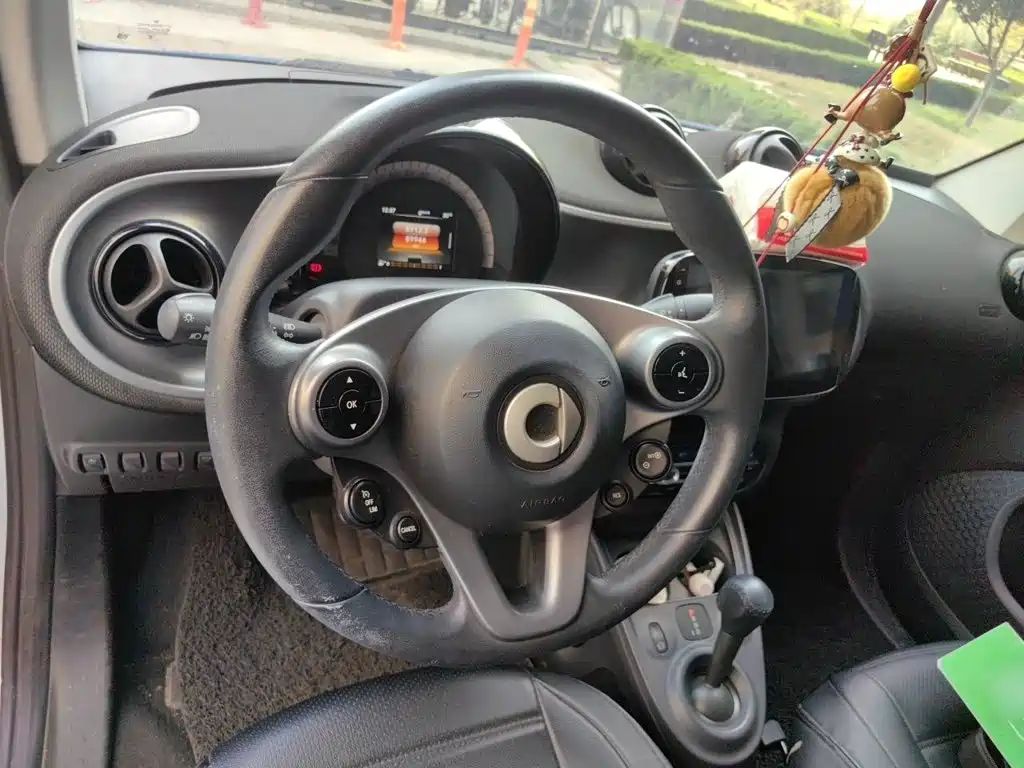smart Smart Fortwo — миниатюра 6