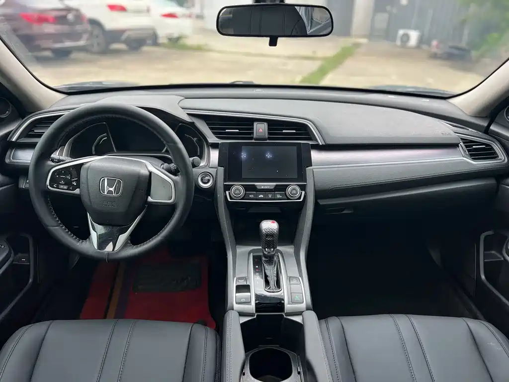 Honda Civic — миниатюра 6