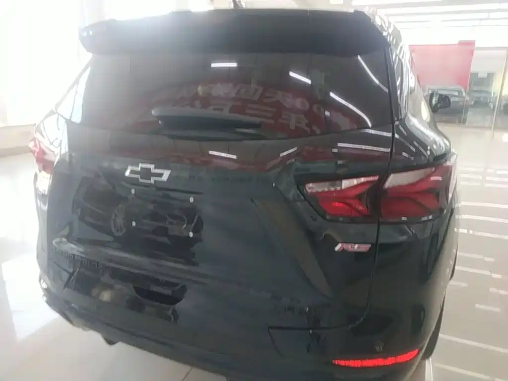 Chevrolet Blazer — миниатюра 6