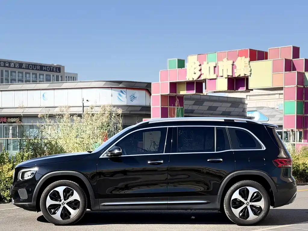 Mercedes-Benz GLB — миниатюра 4