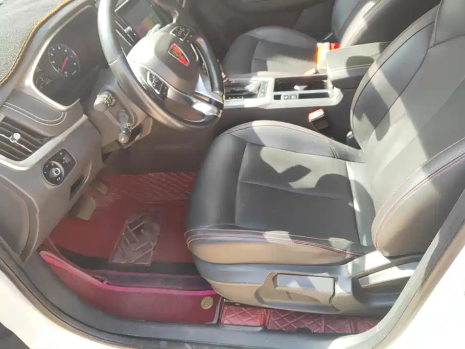 Roewe RX5 — миниатюра 9