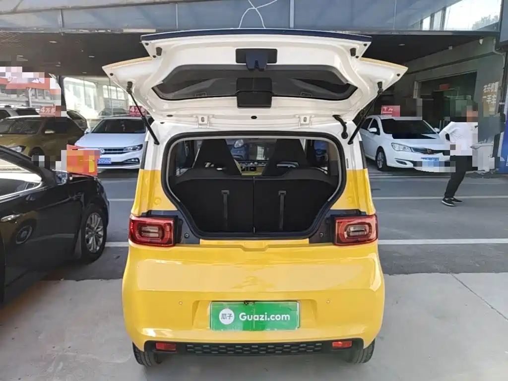 Wuling MINIEV — миниатюра 19