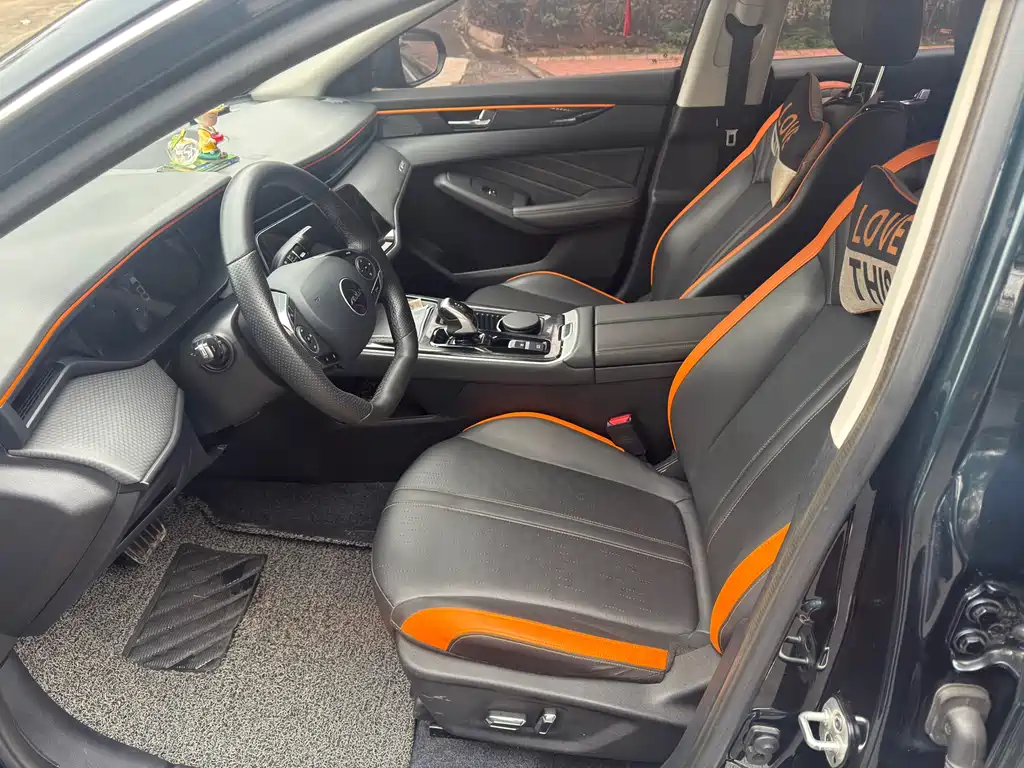 DONGFENG YI HYUN MAX