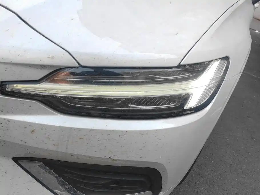 Volvo S60 — миниатюра 5