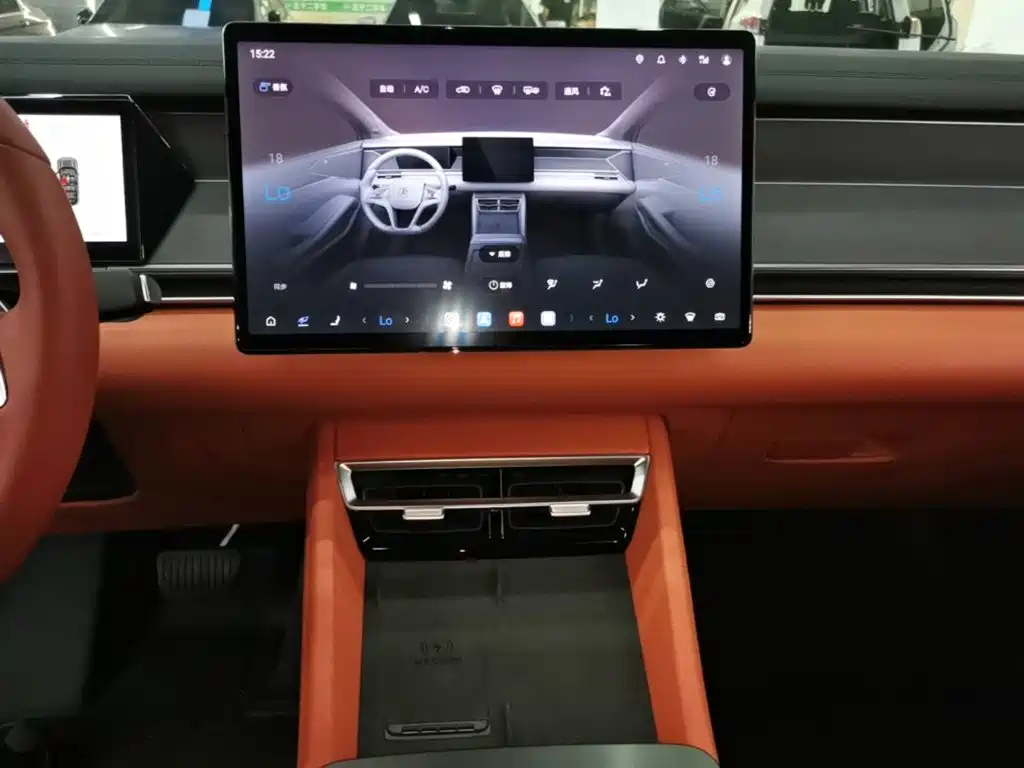 BYD Tang L — миниатюра 13