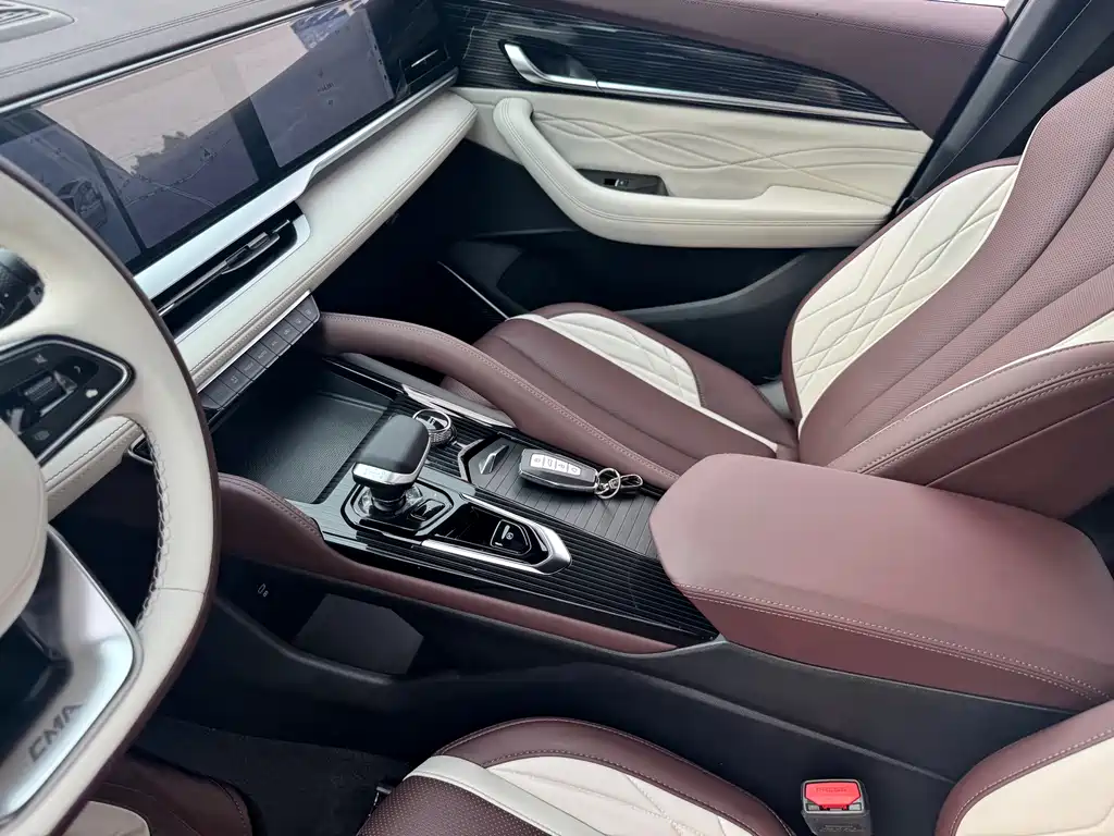 Geely Xingyue L — миниатюра 8