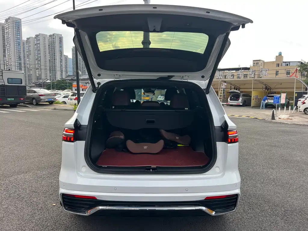Geely Xingyue L — миниатюра 29