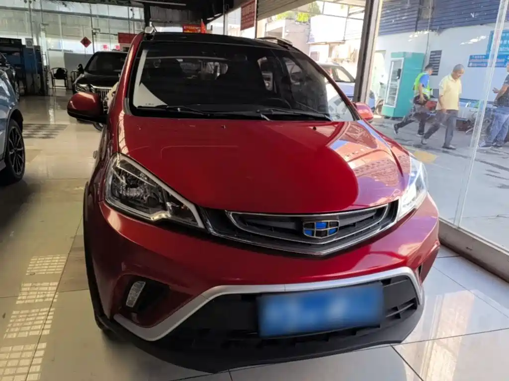 Geely Vision X1 — миниатюра 3