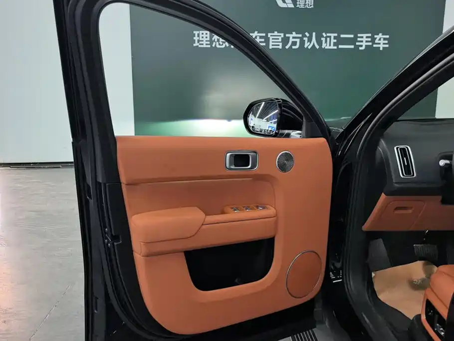 Li Auto Li L8 — миниатюра 7