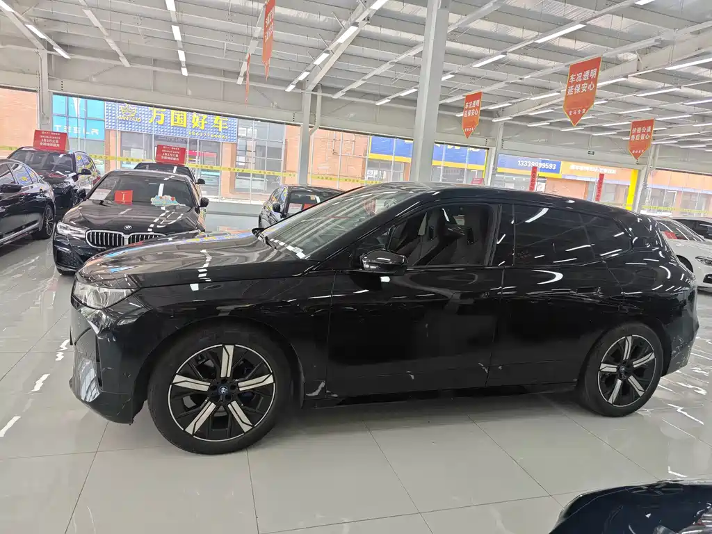 BMW iX — миниатюра 2