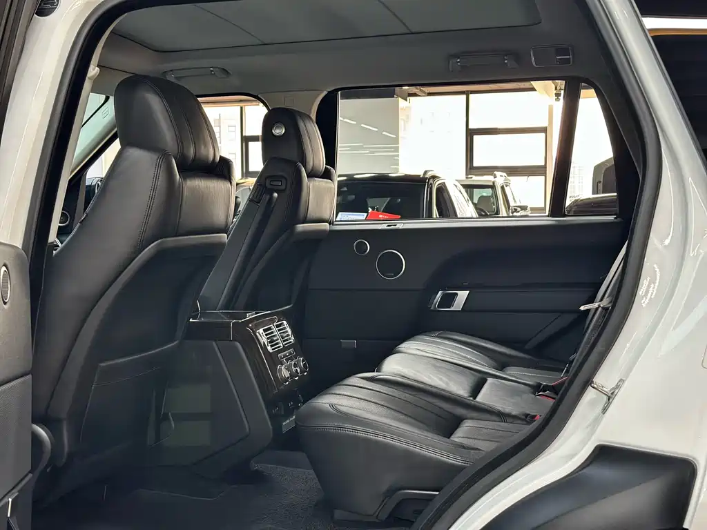 Land Rover Range Rover 2017 3.0 SC V6 Vogue Long Wheelbase