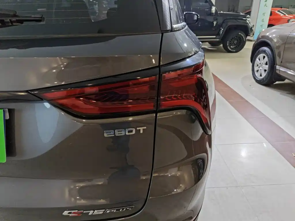 Changan Changan CS75PLUS — миниатюра 8