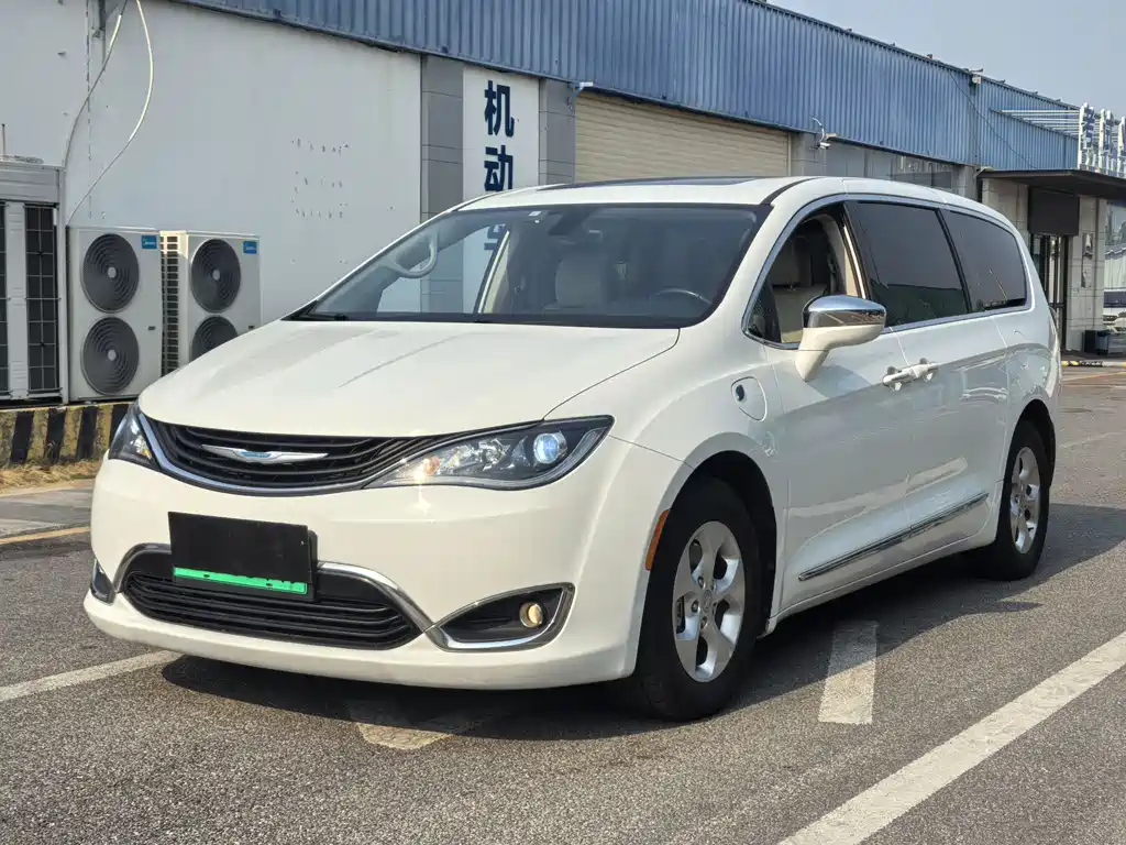 Chrysler Grand Voyager PHEV (Import) 2019