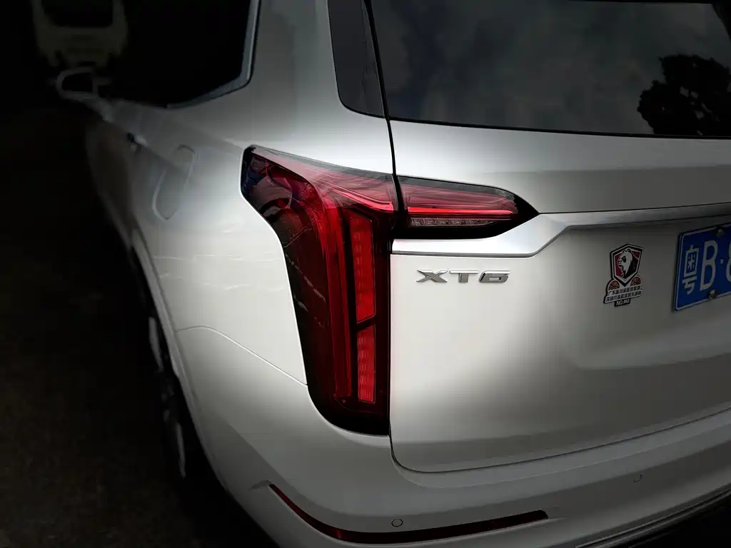 Cadillac XT6 — миниатюра 13