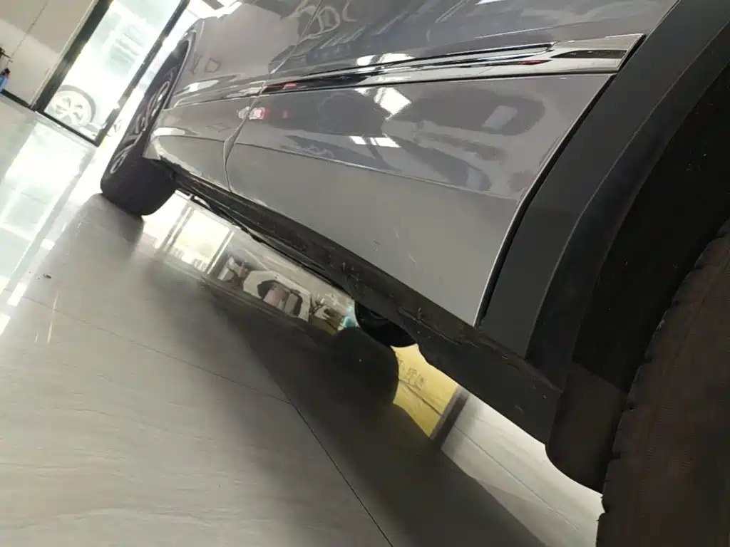 Volkswagen Tiguan L PHEV — миниатюра 22