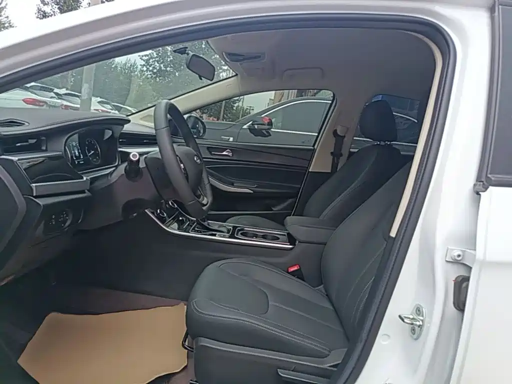 Chery Arrizo 5 — миниатюра 15