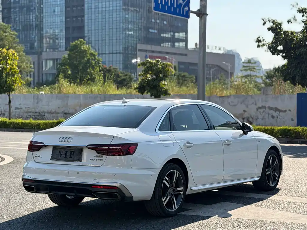 Audi A4L — миниатюра 7