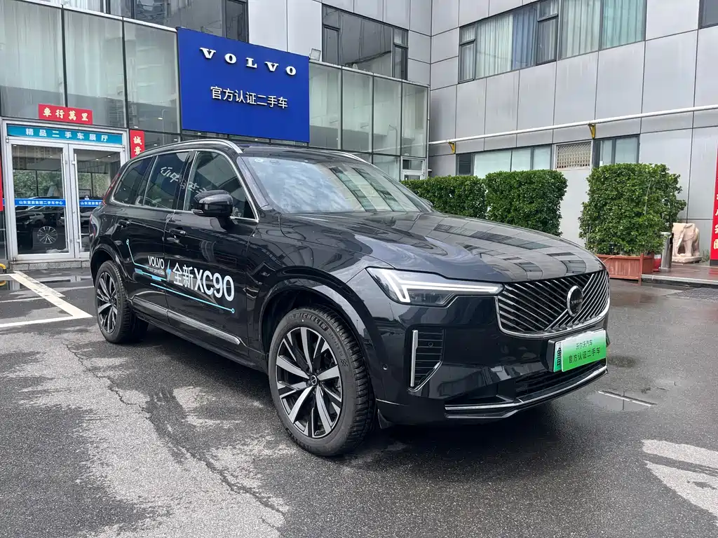 Volvo XC90 PHEV Facelift T8 Smart Supreme Luxury Edition 7 seats, фото 5