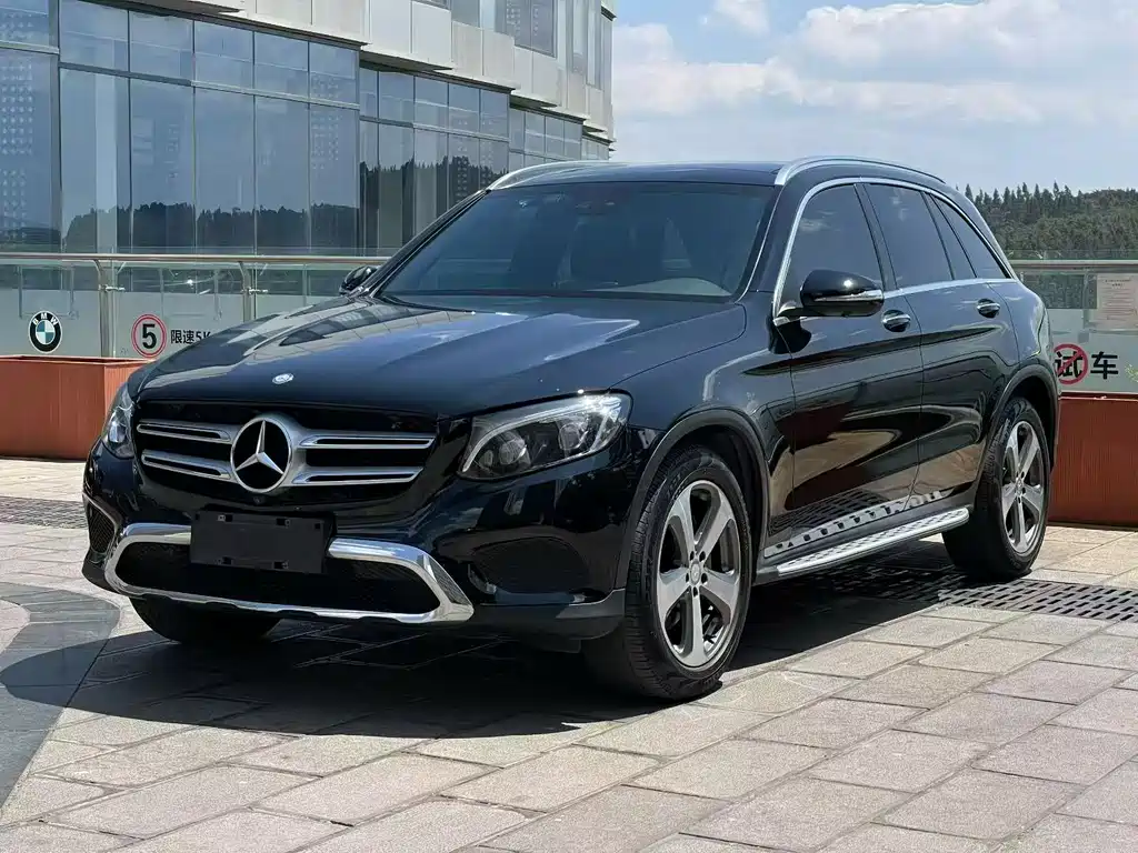 Купить Mercedes-Benz GLC