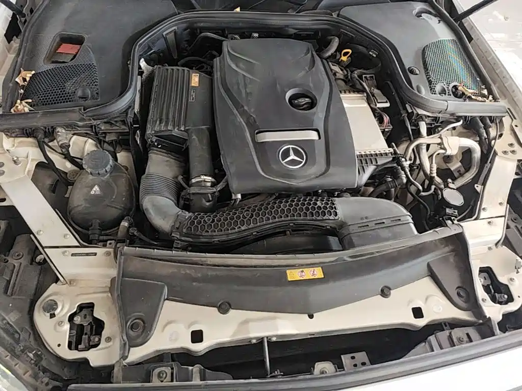 Mercedes-Benz E-Class — миниатюра 20