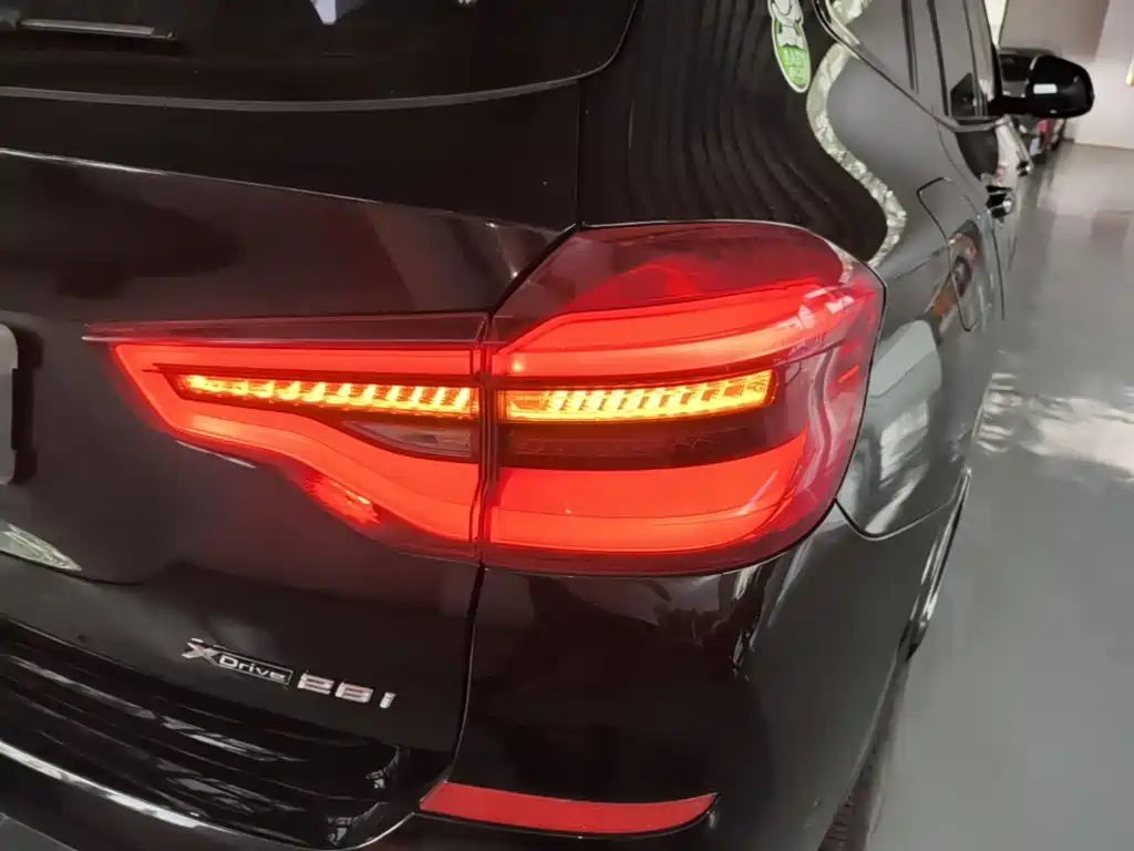 BMW X3 — миниатюра 8