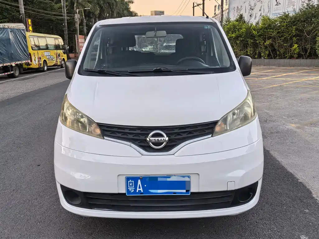 Nissan NV200 — миниатюра 2