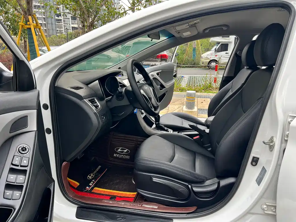 Hyundai Elantra Langdong 1.6L Auto Fashion Type, фото 21