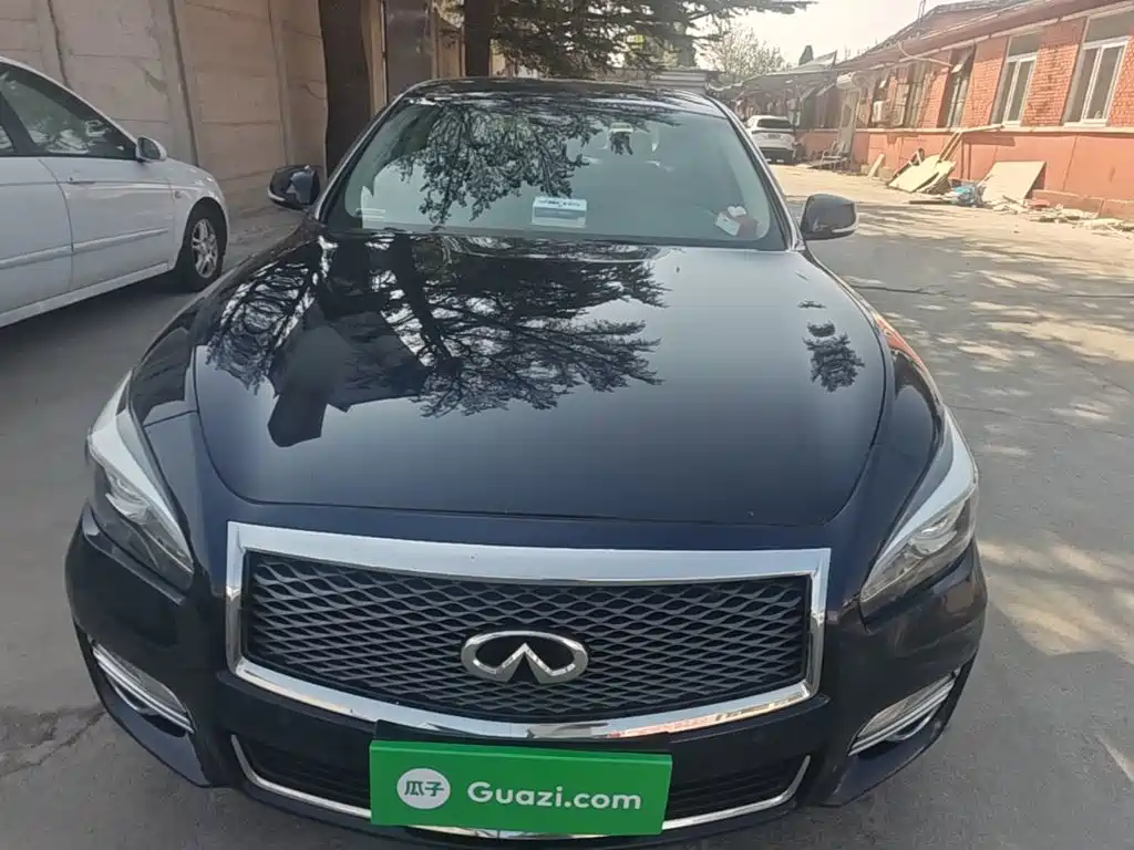Infiniti Q70 — миниатюра 3